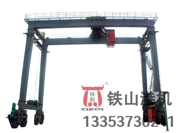 山東煙臺輪胎式集裝箱龍門吊廠家輪胎式集裝箱龍門吊跨箱作業(yè)特點